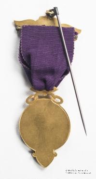 Знак INDEPENDENT ORDER OF ODDFELLOWS MANCHESTER UNITY – МАНЧЕСТЕРСКИЙ СОЮЗ НЕЗАВИСИМОГО ОРДЕНА ТАЙНОГО БРАТСТВА