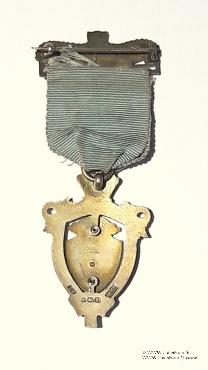 Знак RMIB 1923. STEWARD ROYAL MASONIC INSTITUTION FOR BOYS.  – Королевский Масонский институт для мальчиков.