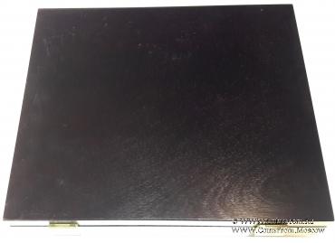 Коллекция юбилейных медалей.