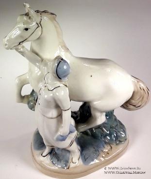 Девушка с лошадью