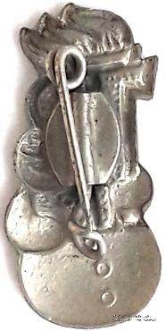 Значок снеговик.  Пионерской организации ГДР. Германия