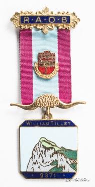 Знак Ложи 2371 Королевского старинного Ордена Буйвола в Гибралтаре