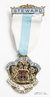 Знак MTGB 1986. STEWARD Masonic Trust for Girls and Boys. 