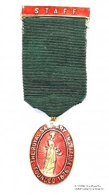 Знак  100-летие Королевского оздоровительного института.  