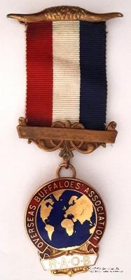 Знак ассоциации Ордена Буйволов за рубежом.
