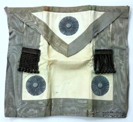 Запон Досточтимого Мастера Ложи.