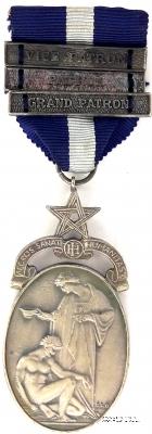 Знак Королевского масонского госпиталя