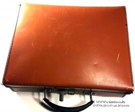 Чемодан для переноски церемониальной одежды