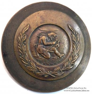 Настольная медаль 
