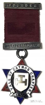 Знак Основателя Капитула.