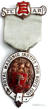 Знак RMIB 1916. STEWARD ROYAL MASONIC INSTITUTION FOR BOYS.  – Королевский Масонский институт для мальчиков.