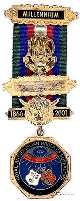 Знак 135-летие Ложи 