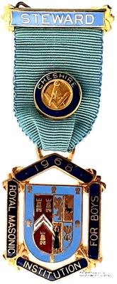Знак RMIB 1968. STEWARD ROYAL MASONIC INSTITUTION FOR BOYS.  – Королевский Масонский институт для мальчиков.