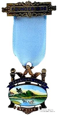 Знак основателя (FOUNDER).