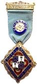 Знак RMIB 1932. STEWARD ROYAL MASONIC INSTITUTION FOR BOYS. – Королевский Масонский институт для мальчиков.